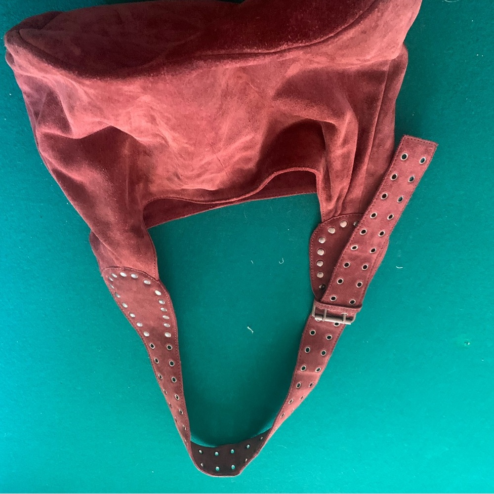 Free People Sage Suede Bucket Bag, Gorgeous Cinnamon Color - Picture 4 of 6